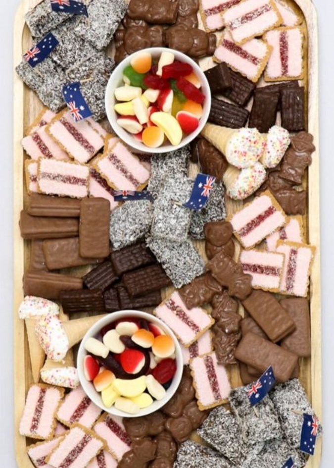 Australia Day dessert platter. Image: ohsobusymum/Instagram