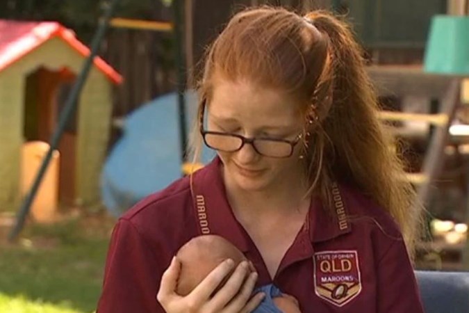 Amber Smith with her baby Cooper. Image: 7NEWS