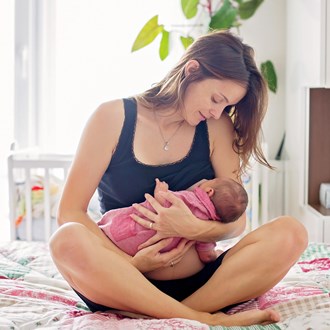 /media/4747/breastfeeding-woman-baby-square.jpg